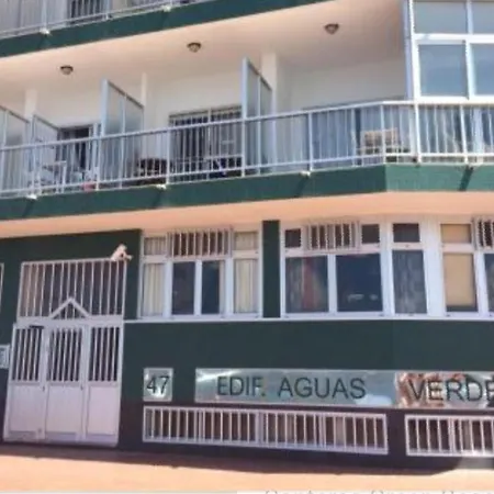 Apartamento En Aguas Verdes *